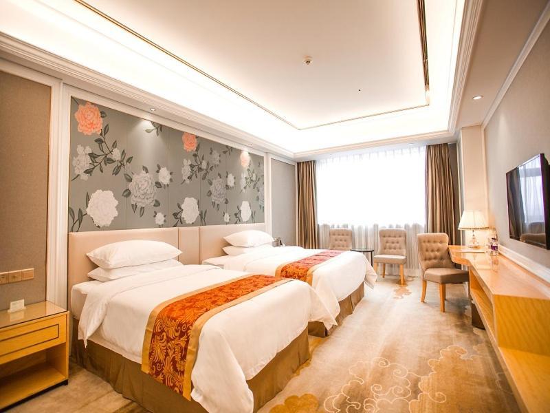 Vienna International Hotel Hangzhou South Railway Station Exterior photo